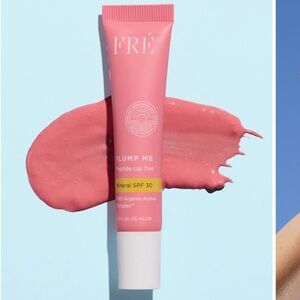 NIB! FRE Plump Me Peptide Lip Tint